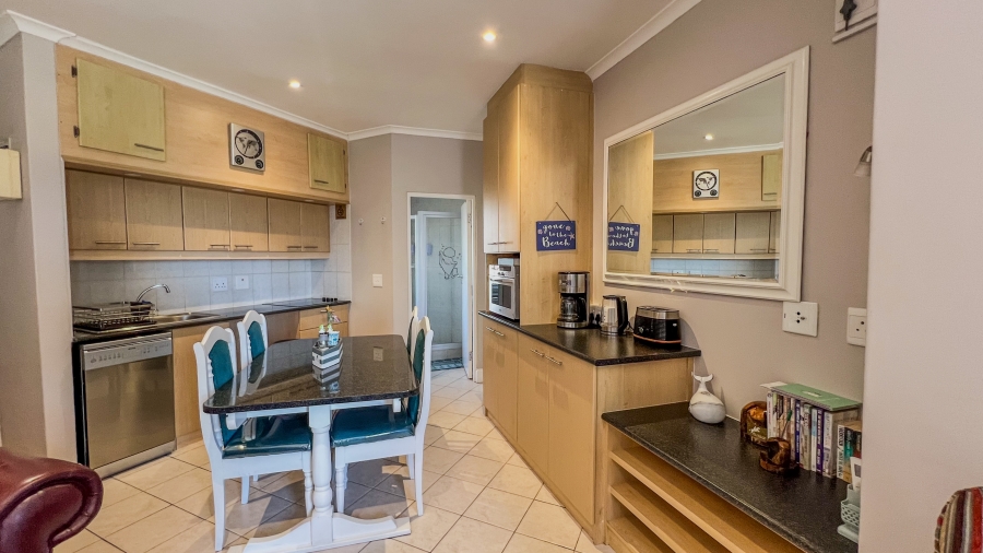 2 Bedroom Property for Sale in Gordons Bay Central Western Cape